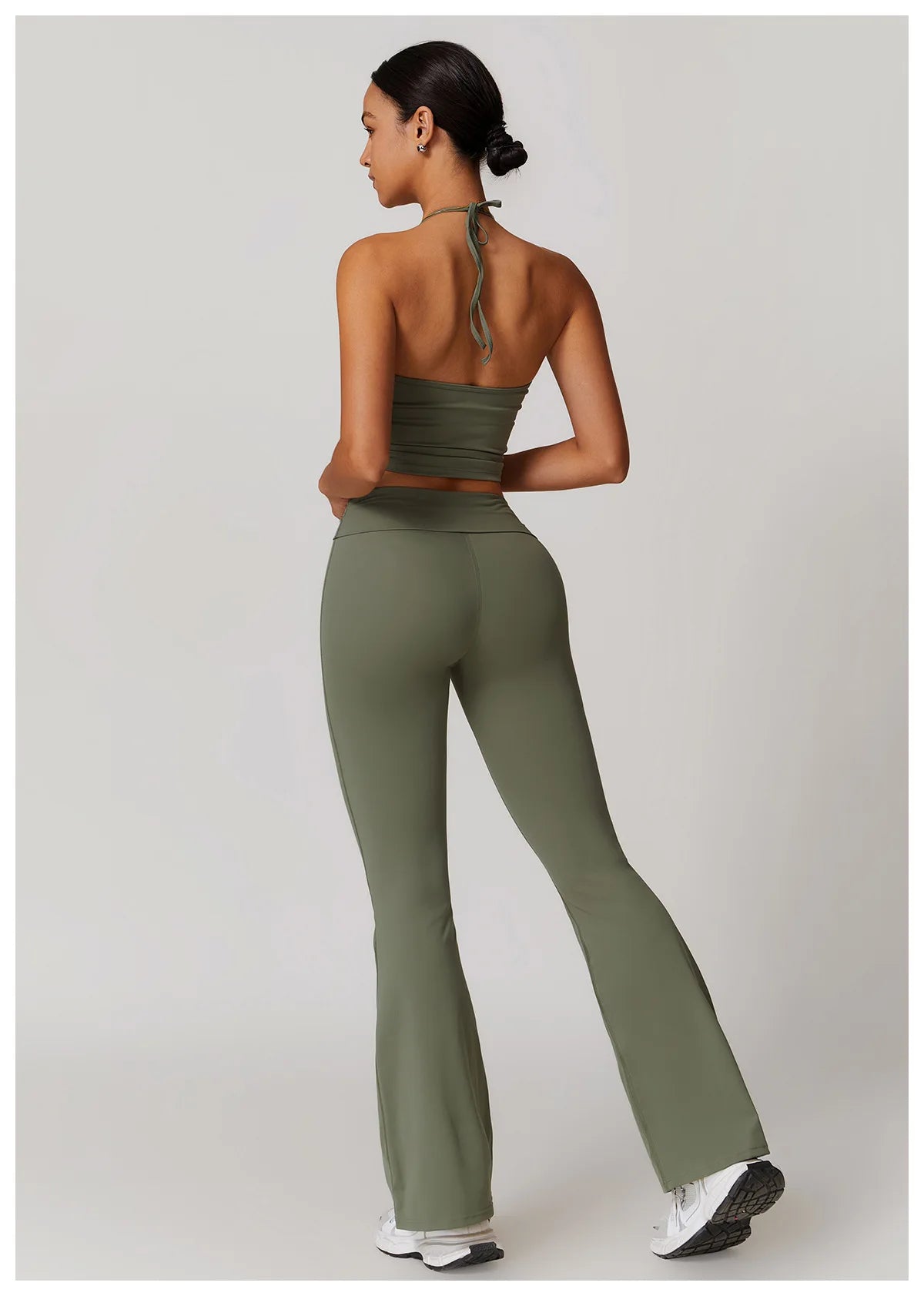 2-Piece Women's Yoga Set – Flared Trousers & Sports Bra Crop Top