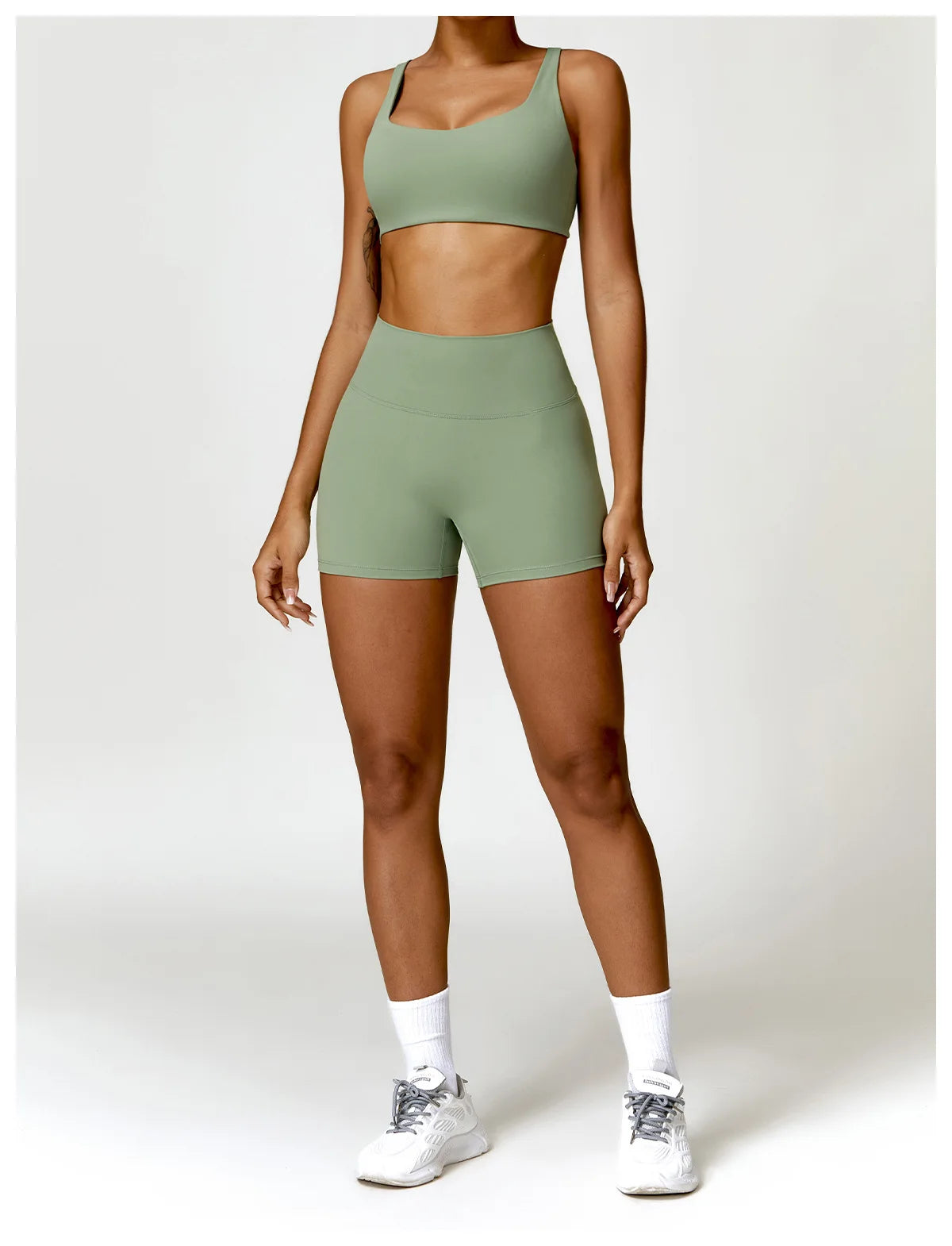 2-Piece Women's Yoga Set – Long Sleeve Top, Shorts & Sports Bra