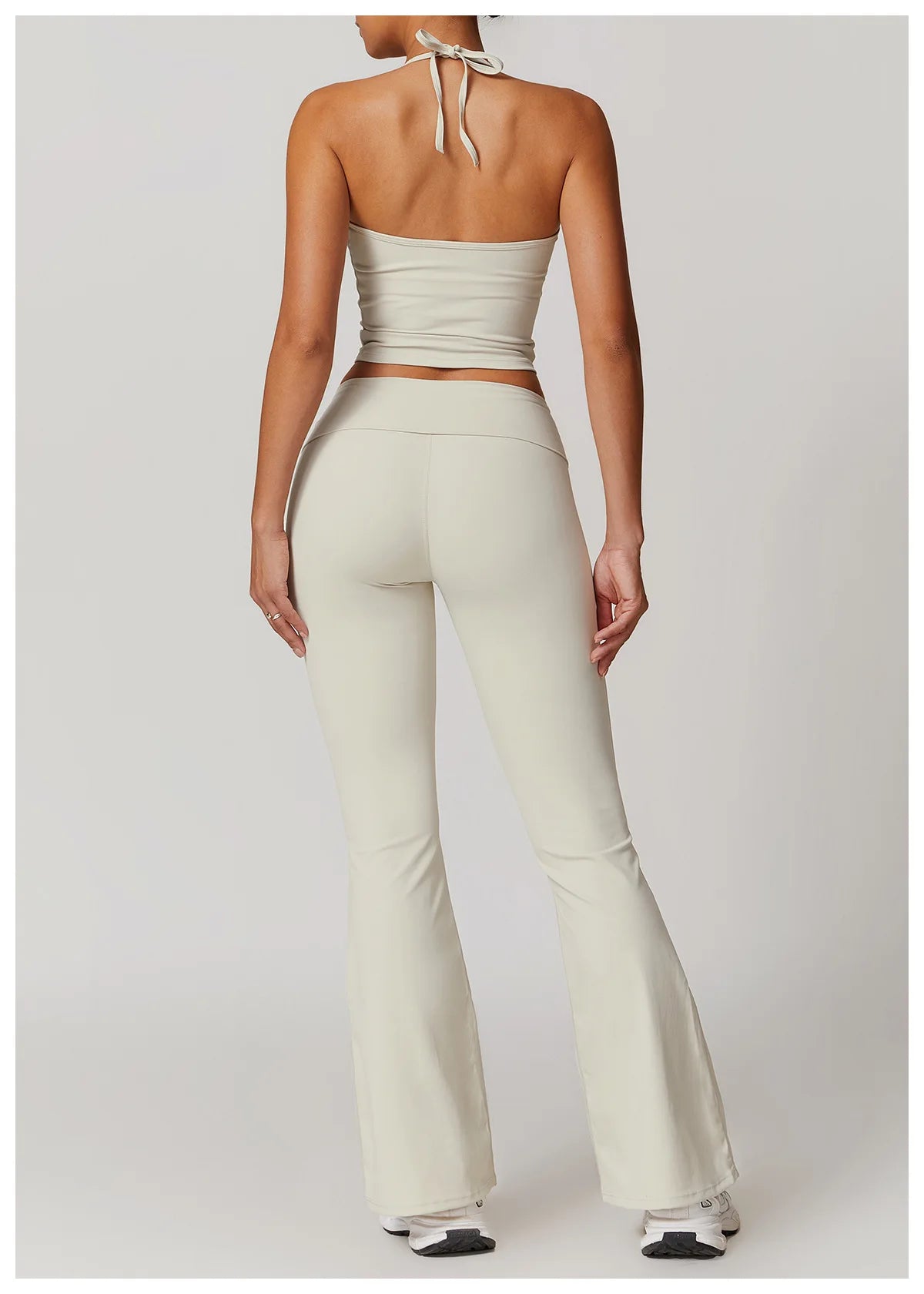 2-Piece Women's Yoga Set – Flared Trousers & Sports Bra Crop Top
