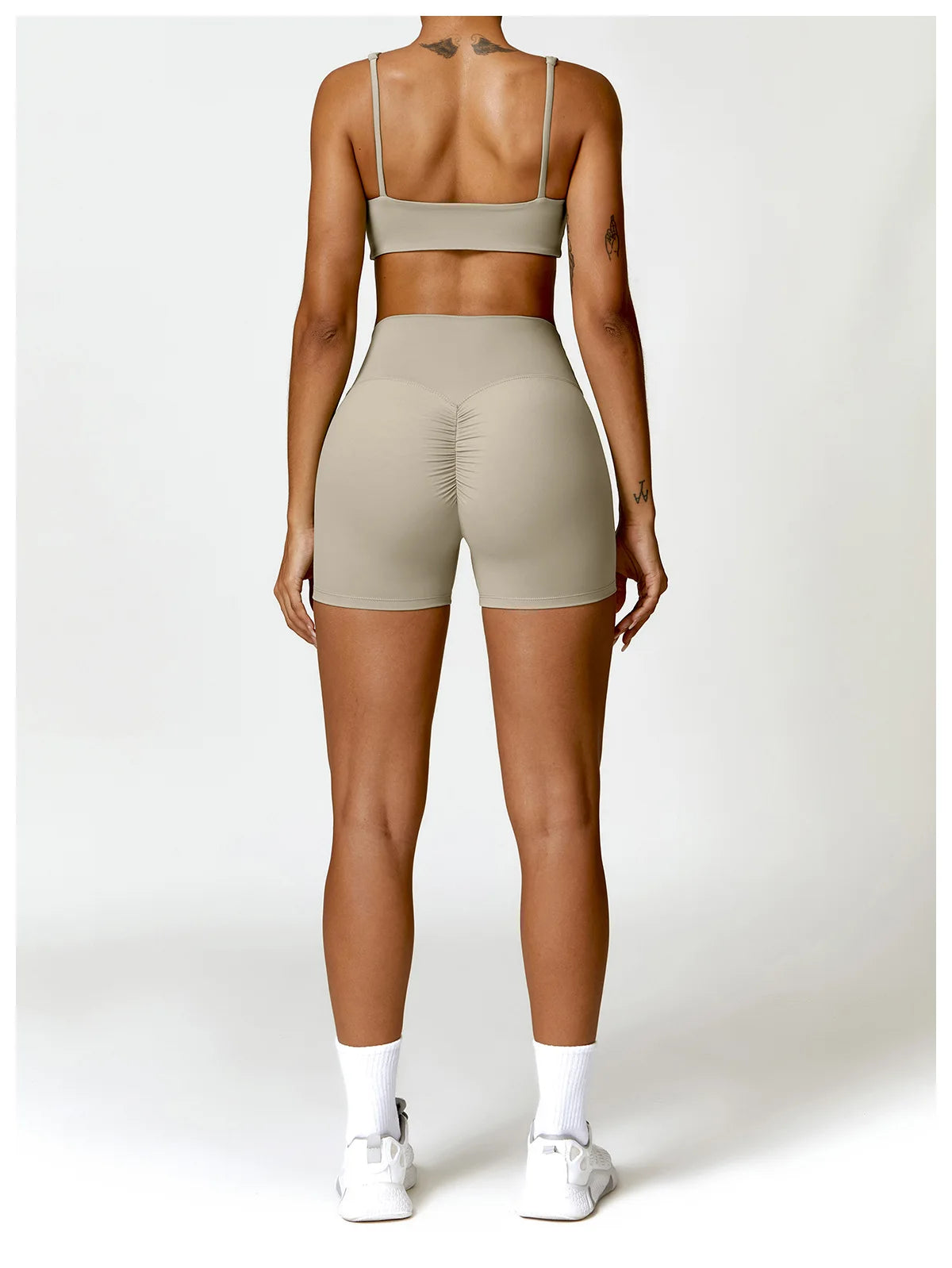 2-Piece Women's Yoga Set – Long Sleeve Top, Shorts & Sports Bra