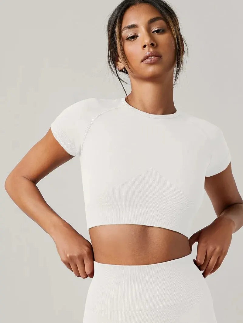 Women's Seamless Yoga Top – Short Sleeve Fitness & Active Wear Shirt