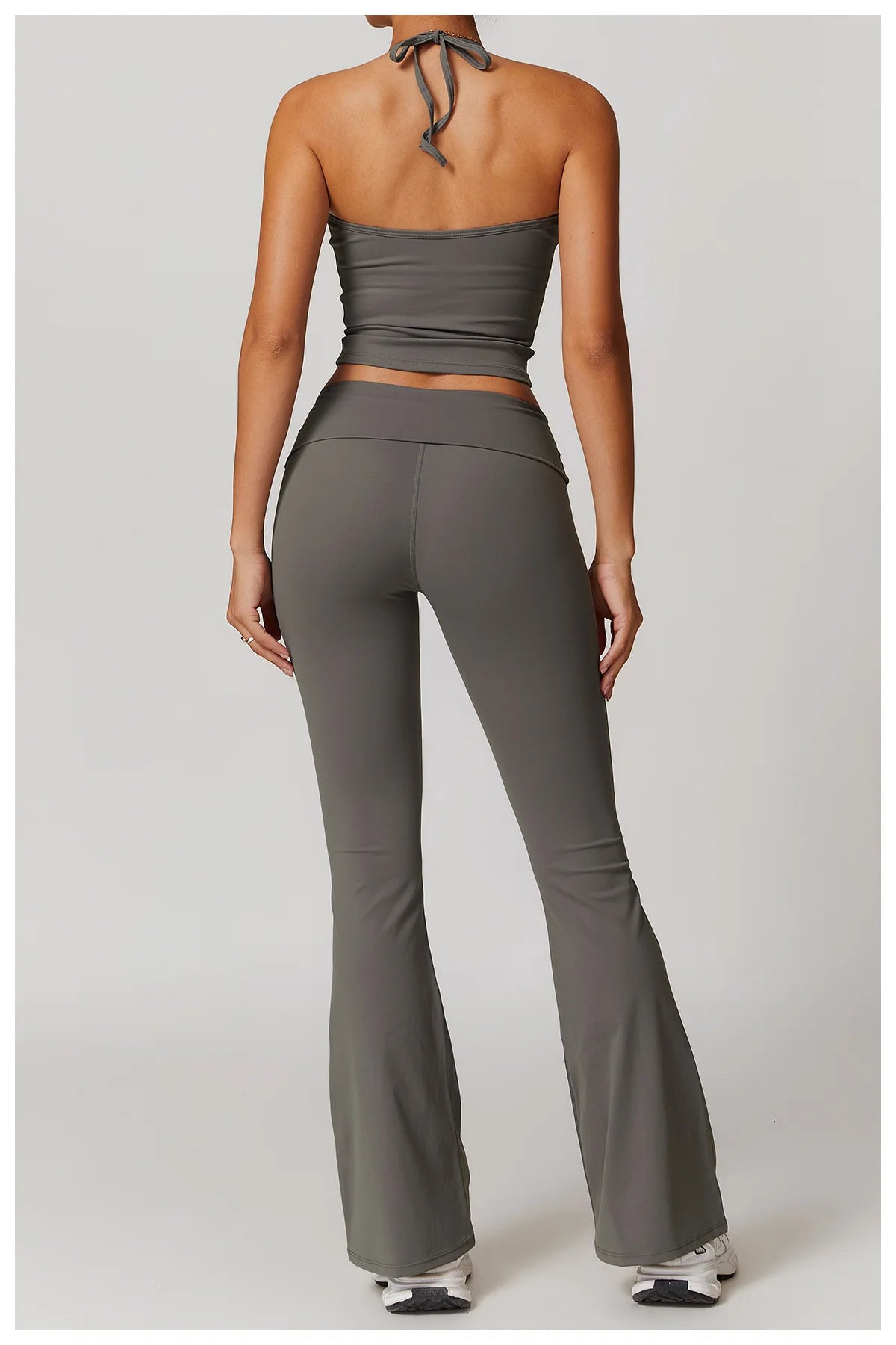 2-Piece Women's Yoga Set – Flared Trousers & Sports Bra Crop Top