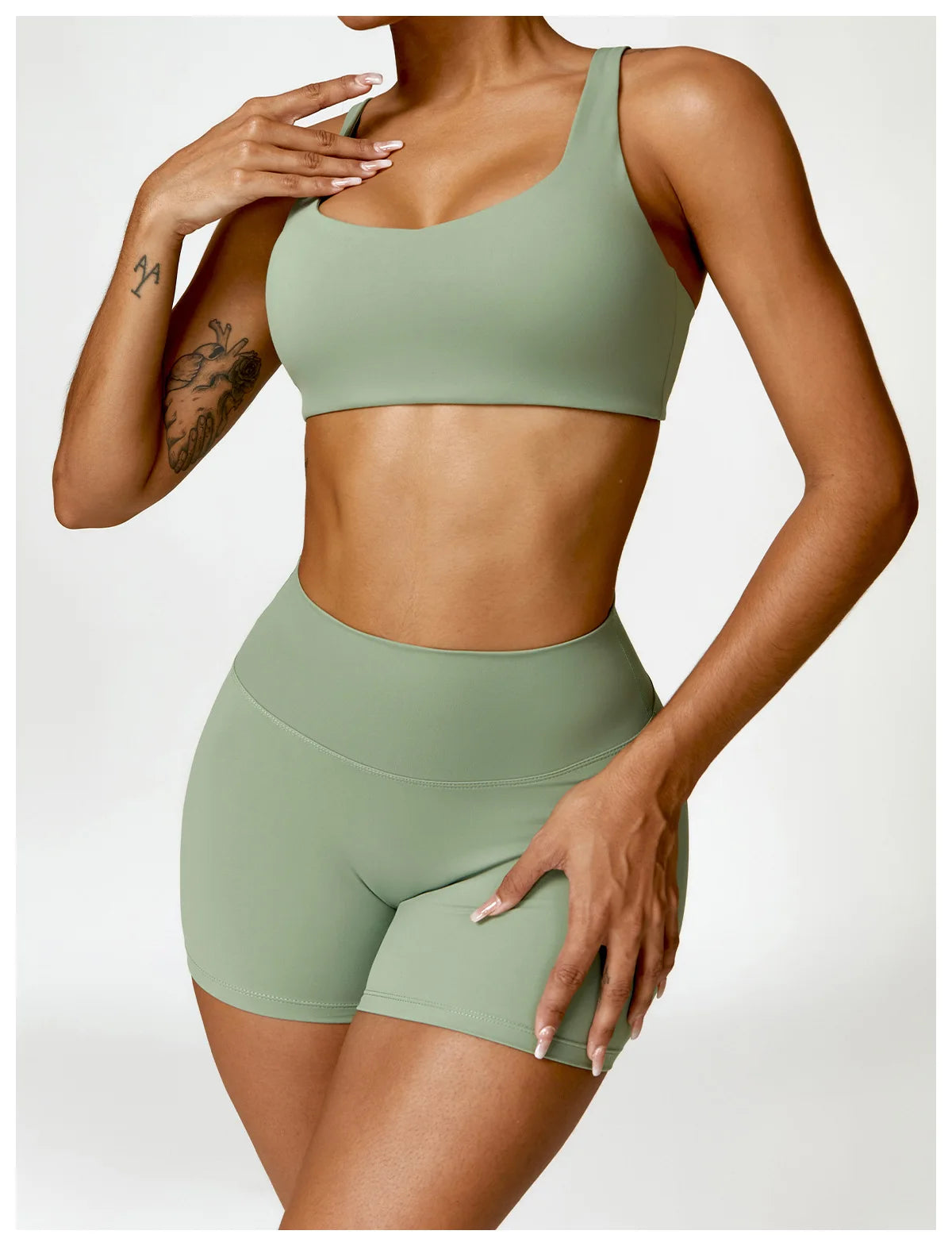 2-Piece Women's Yoga Set – Long Sleeve Top, Shorts & Sports Bra