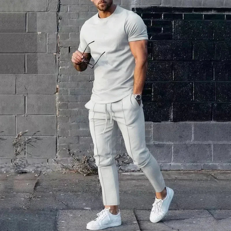 Men's Sports Set – Casual Round Neck Short Sleeve T-Shirt & Shorts