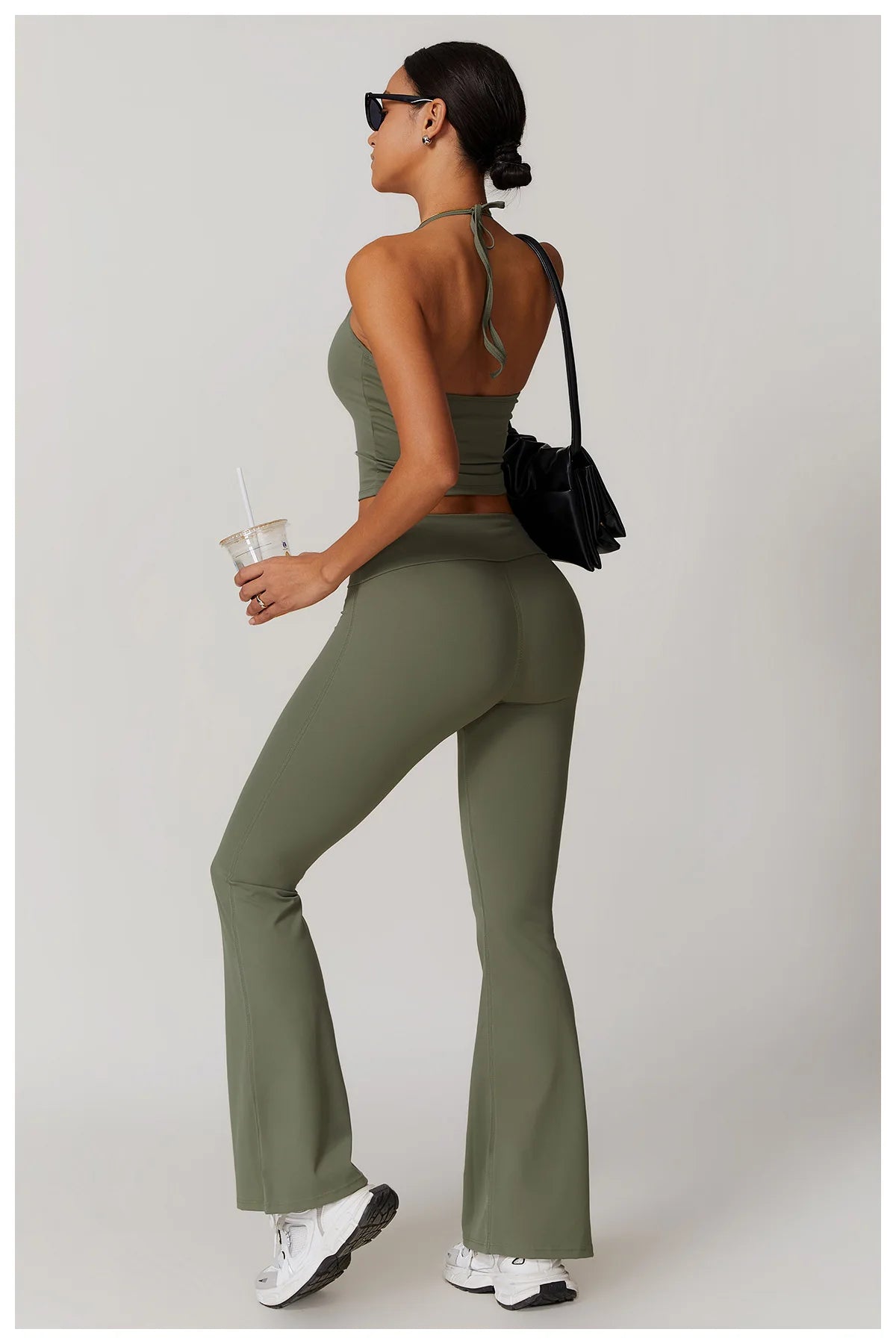 2-Piece Women's Yoga Set – Flared Trousers & Sports Bra Crop Top